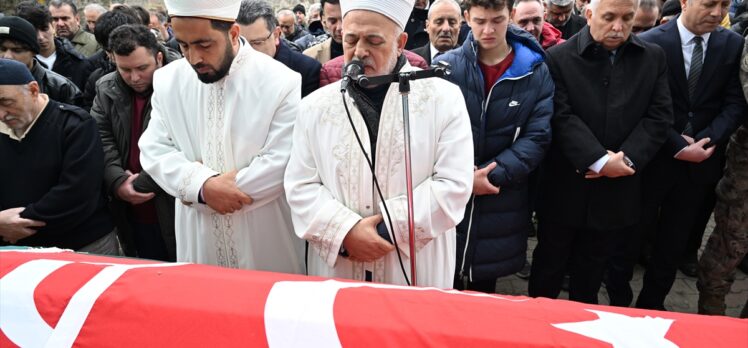 Erzurum'da çığ düşmesi sonucu hayatını kaybeden milli judocu Emre Yazgan, son yolculuğuna uğurlandı