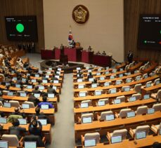 Güney Kore'de parlamento, sıkıyönetimin kaldırılmasını oylayarak kabul etti