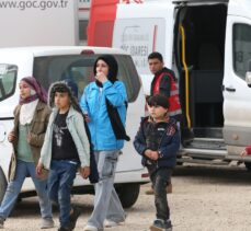 Hatay'daki sınır kapılarından Suriyelilerin ülkelerine dönüşü sürüyor