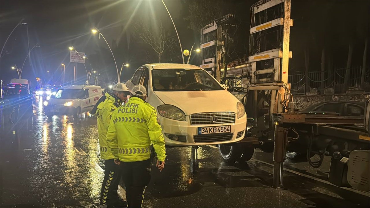 İstanbul Emniyet Müdürü Yıldız, Esenler'deki asayiş uygulamasını denetledi: