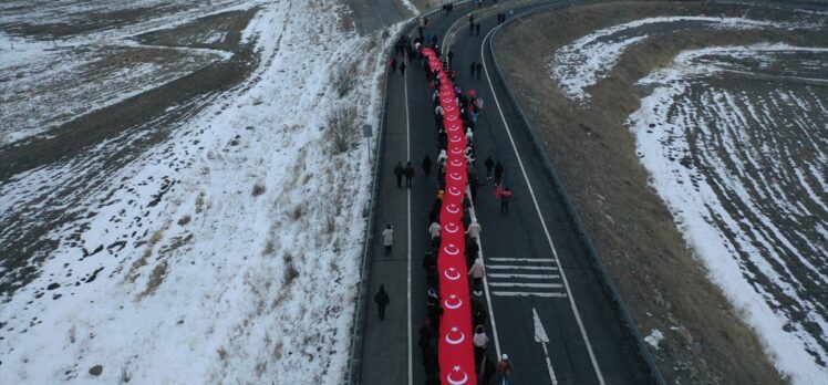 Kars'ta “Sarıkamış şehitleri” için temsili nöbet tutuldu