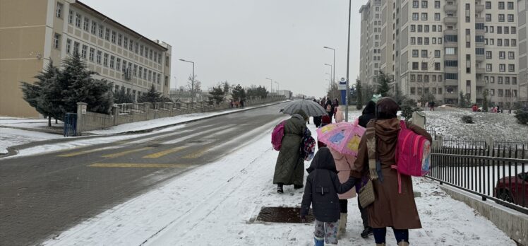 Malatya'da kar yağışı etkili oldu