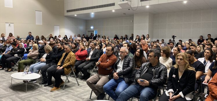 Mersin'de tabancayla öldürülen hemşire çalıştığı hastanede anıldı