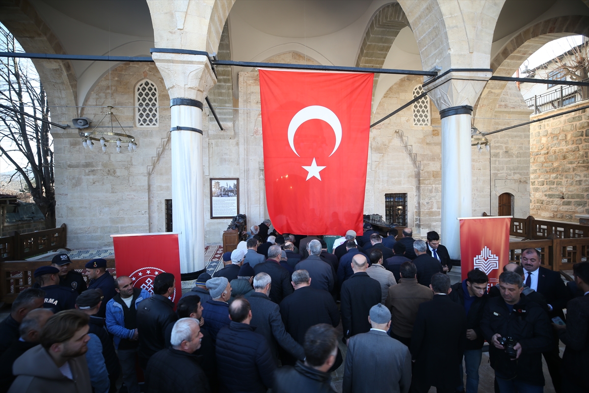 Sakarya'da restore edilen tarihi Yunus Paşa Camisi yeniden ibadete açıldı