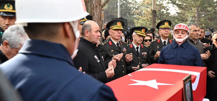 Şehit Tuğgeneral İsa Baydilli, Kayseri'de son yolculuğuna uğurlandı