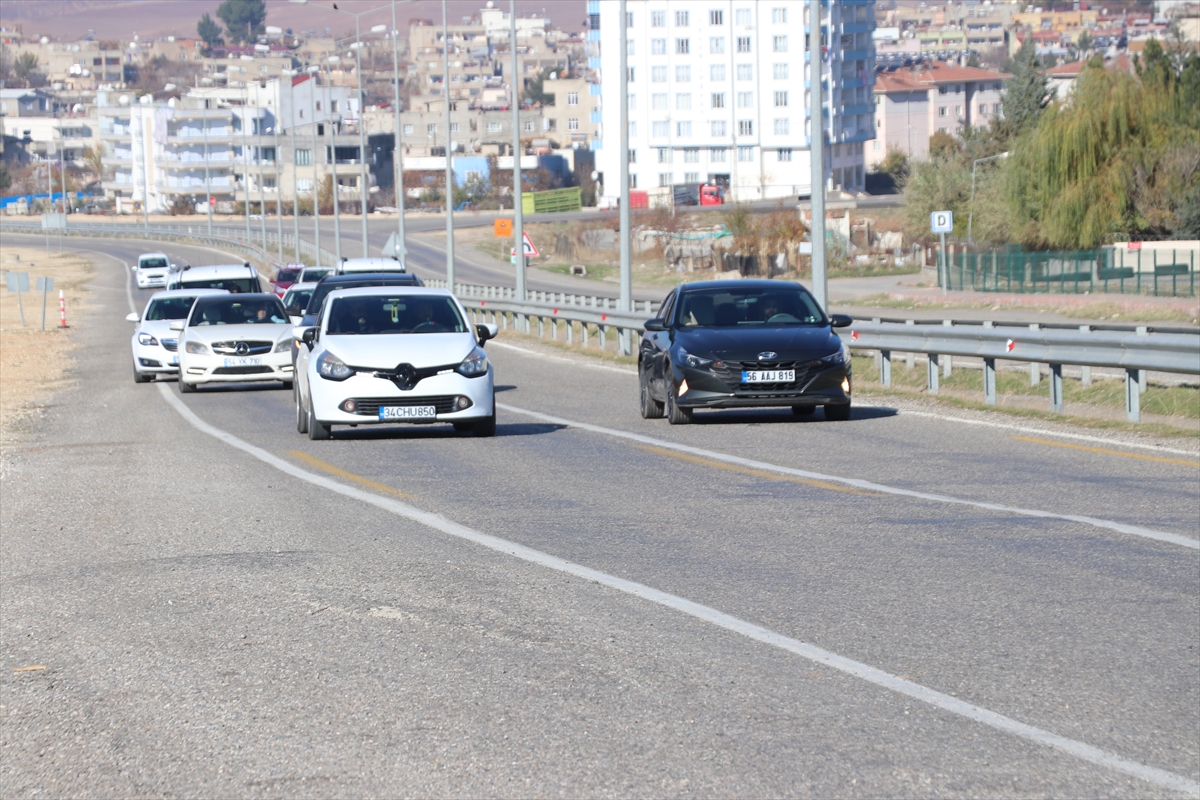 Siirt'te sürücülere acil durumdaki hastaların yaşama tutunma şansını artıran “fermuar sistemi” tanıtıldı