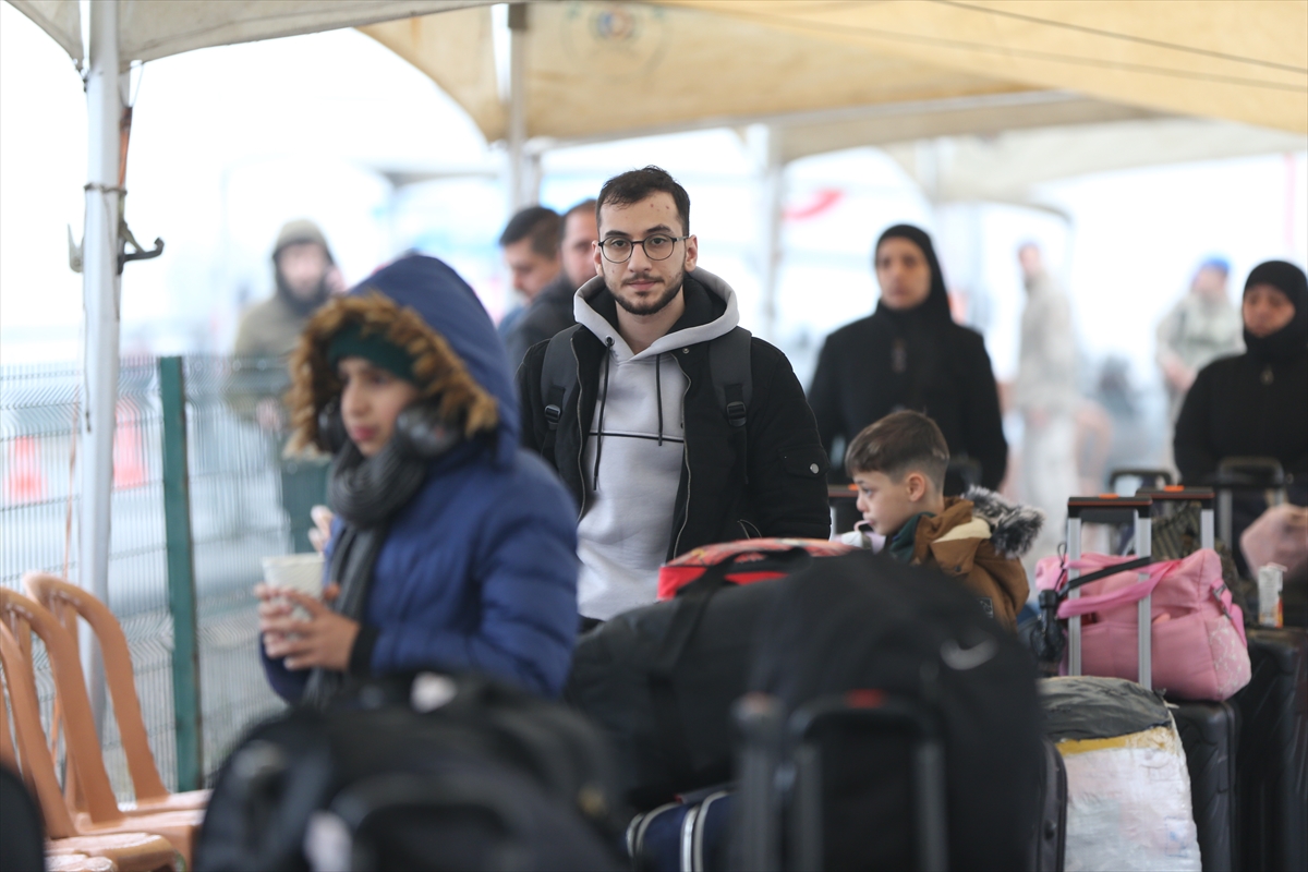 Suriyelilerin Hatay'daki sınır kapılarından ülkelerine dönüşü sürüyor