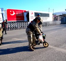 Suriyelilerin Hatay'daki sınır kapılarından ülkelerine dönüşü sürüyor