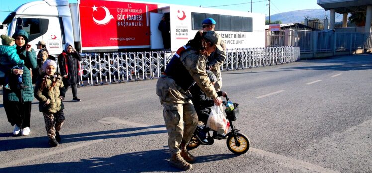 Suriyelilerin Hatay'daki sınır kapılarından ülkelerine dönüşü sürüyor