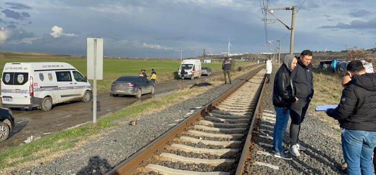 Tekirdağ'da trenin çarptığı bir kişi öldü