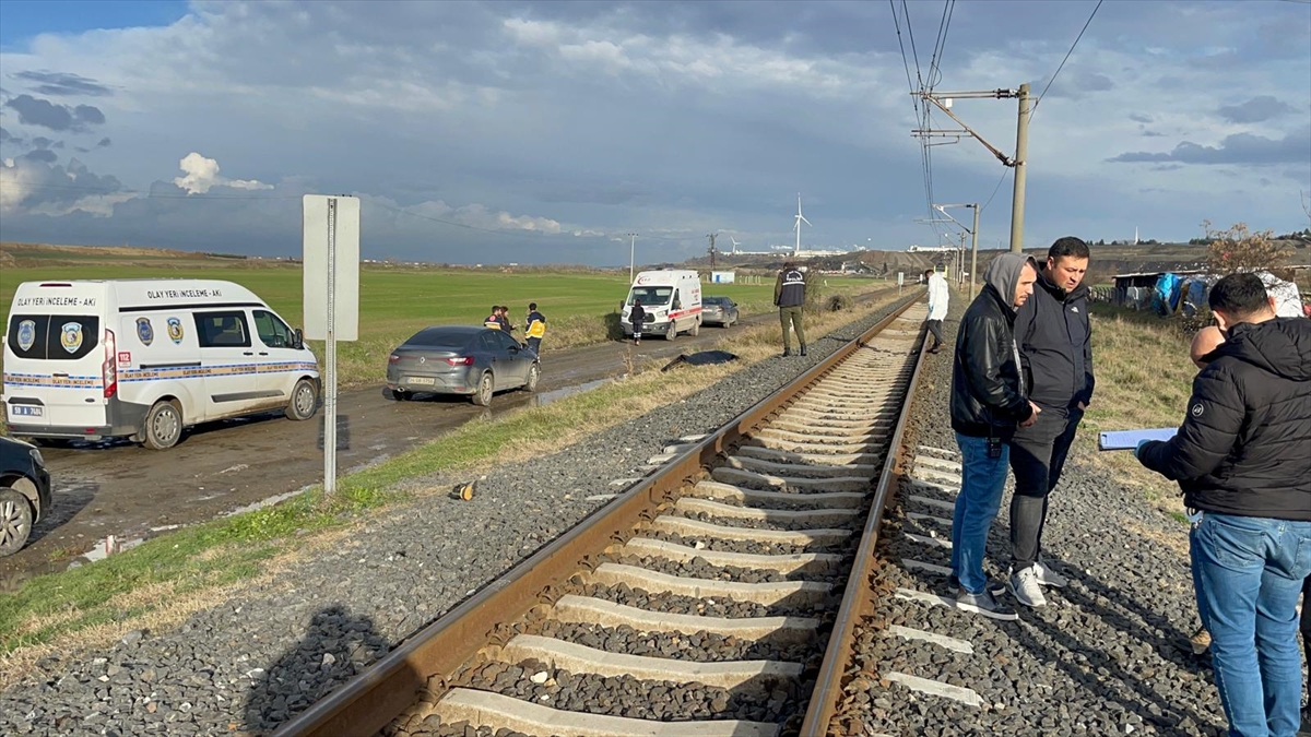 Tekirdağ'da trenin çarptığı bir kişi öldü