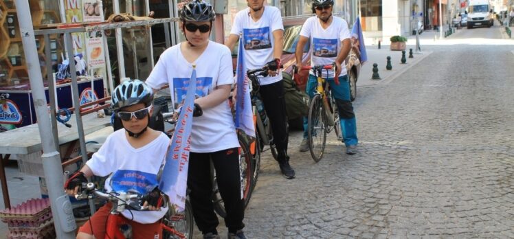 İlk cuma namazı için Eskişehir’den Ayasofya’ya bisikletle yolculuk