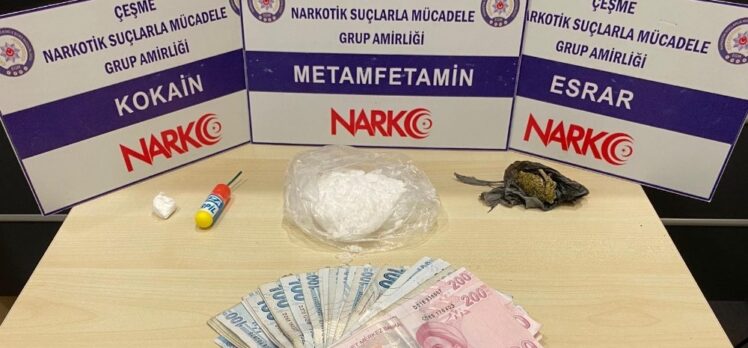 İstanbul’dan Çeşme’ye uyuşturucu getirdiler, polisin takibiyle yakalandılar