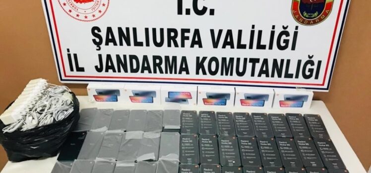 Şanlıurfa’da 102 adet kaçak cep telefonu ele geçirildi